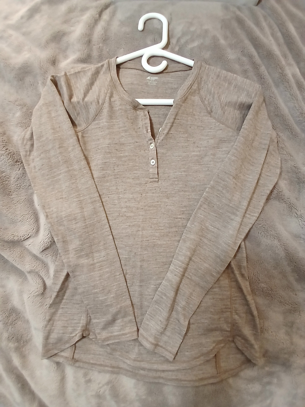MEC Women's Taupe Henley Long-Sleeve Sweater